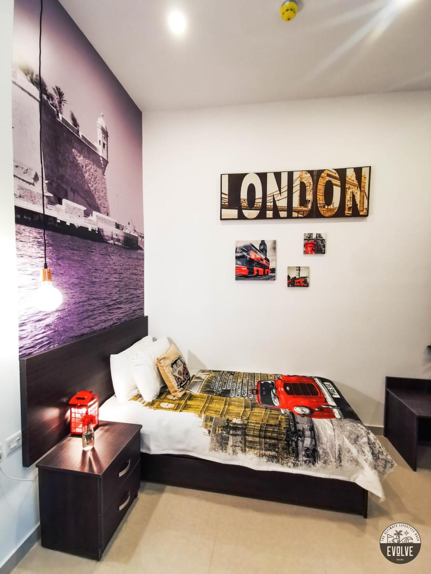 Evolve Coliving Guesthouse Sliema Room photo