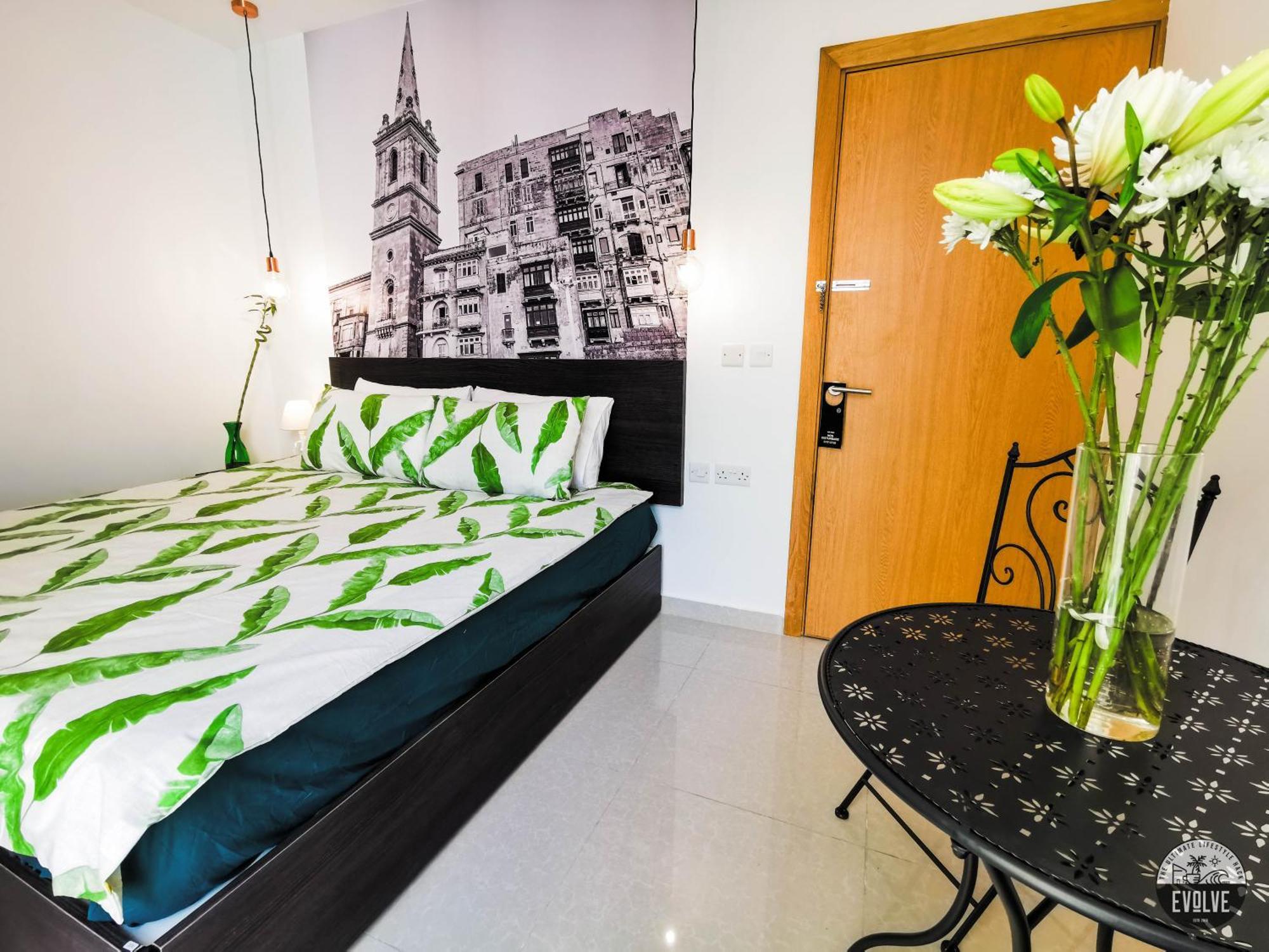 Evolve Coliving Guesthouse Sliema Room photo